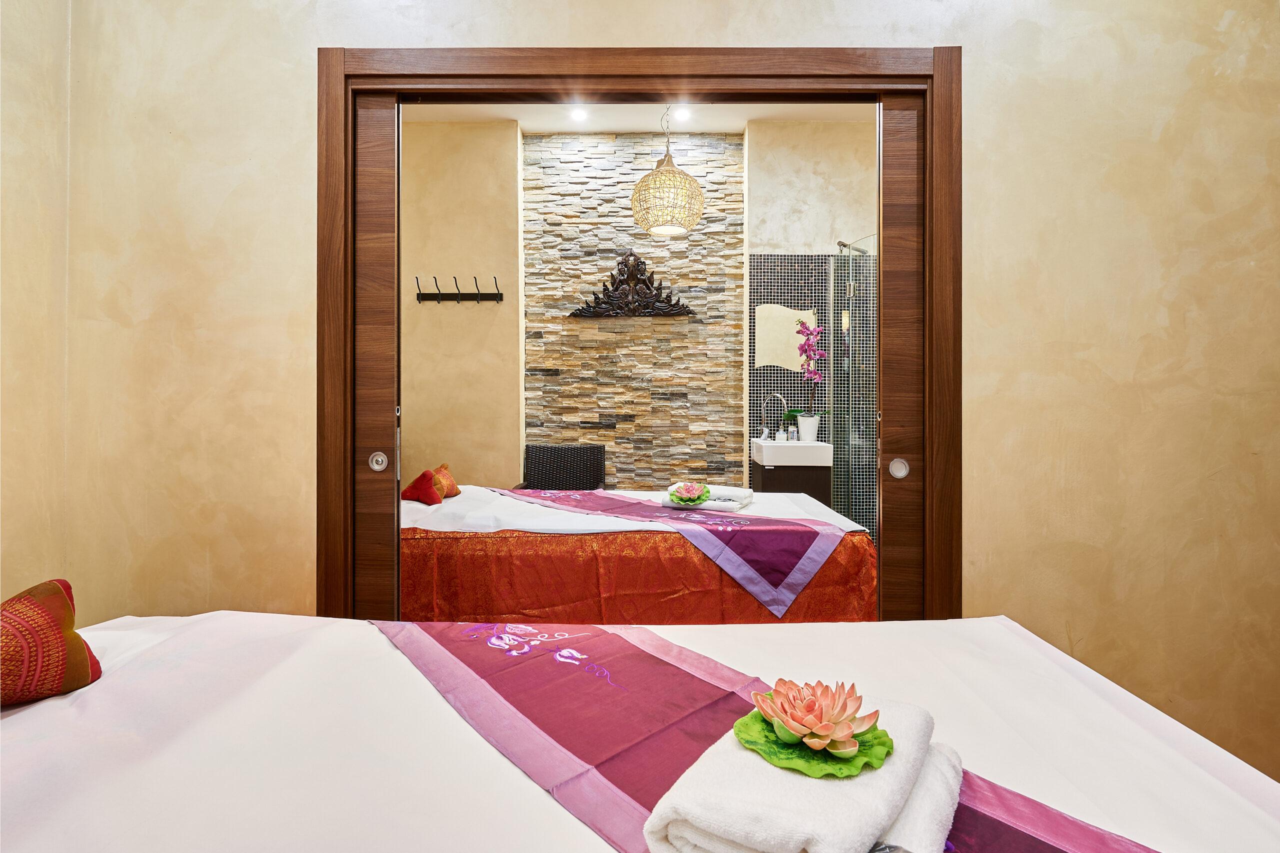 Tonpho Thai Massage Room 2